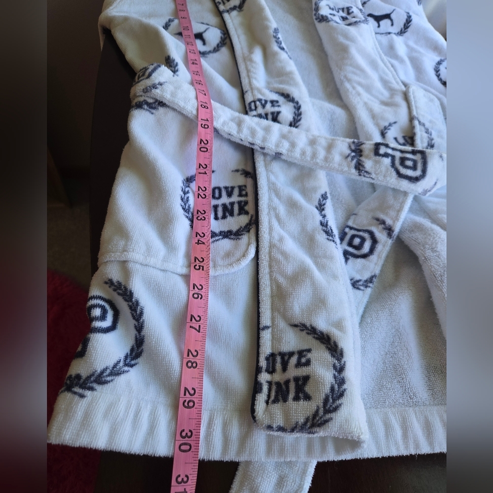 🌸 VINTAGE VS PINK: Univ. of Pink Cotton Terry Robe 🌸 - Picture 5 of 8